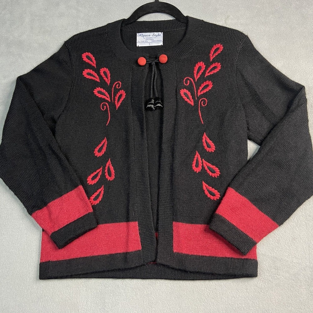 Alpaca Style Sweater Women‎ Small Black Red Cardigan Open Embordered Tassels